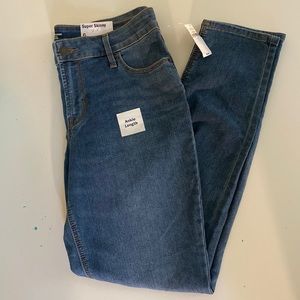 Old Navy Super Skinny Ankle Length Mid Rise Jeans